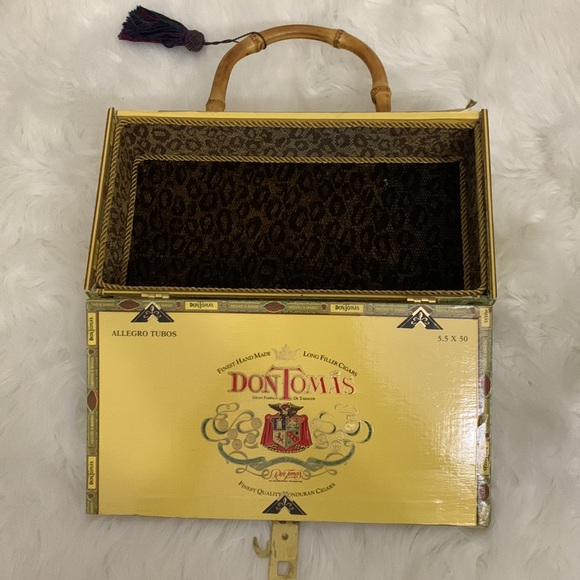 Don Tomas Cigar Box Handbag - Picture 3 of 7
